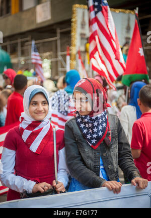 Muslime aus der Tri-State-Bereich sammeln auf der Madison Avenue in New York Stockfoto