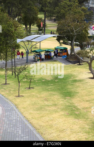 Snack- und Karren in der Alameda-Park in Quito, Ecuador Stockfoto