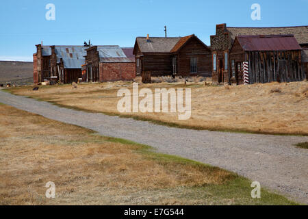 Altbauten entlang der Main Street, Geisterstadt Bodie, sterben, Hügel, Mono County, östliche Sierra, California, USA Stockfoto