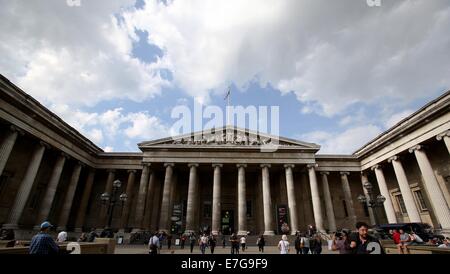 London, UK. 15. Sep, 2014. Foto aufgenommen am 15. September 2014 zeigt das British Museum in London, Großbritannien. Das British Museum wird eine Ausstellung am Donnerstag geöffnet und zeigt Antiquitäten aus der chinesischen Ming-Dynastie. © Han Yan/Xinhua/Alamy Live-Nachrichten Stockfoto