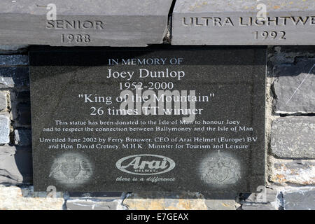 Joey Dunlop-Denkmal auf dem Bungalow auf der Isle Of man Stockfoto