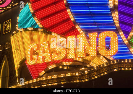 Zeichen der berühmten Casinohotel Casino Lisboa Macau. Stockfoto