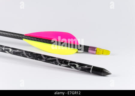 Dicken Anfänger Pfeile für Bogenschießen mit Aufkleber. Stockfoto