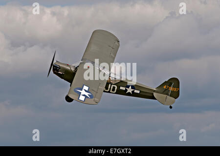 Piper Cub L4 Flugzeuge gesehen bei Headcorn Kent UK Stockfoto