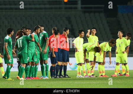 Incheon, Südkorea. 17. Sep, 2014. U-21U-21 Japan-Team Gruppe (JPN) Fußball: Männer Gruppenphase Japan zwischen 1-3 Irak Goyang Stadium während der 2014 Incheon Asian Games in Incheon, Südkorea. Bildnachweis: YUTAKA/AFLO SPORT/Alamy Live-Nachrichten Stockfoto