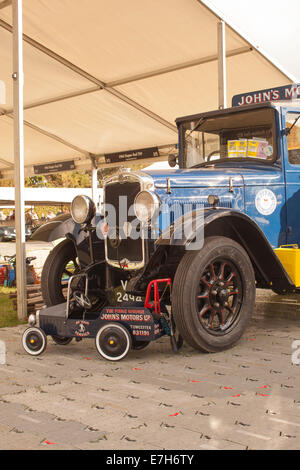 Autos in Goodwood Stockfoto