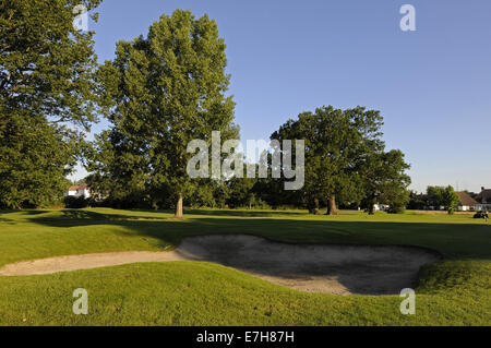 Blick auf das Clubhaus vom 18. Loch an Shirley Park Golf Club Croydon Surrey England Stockfoto