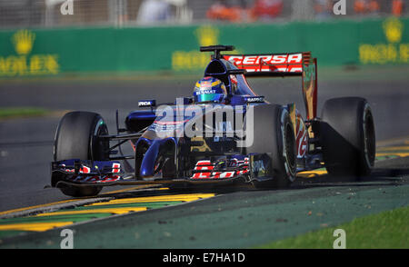 Die neue Generation Turbo aufgeladenen Hybrid-Rennwagen der Formel 1-Rennen zum ersten Mal mit Australien: Atmosphäre wo: Melbourne, Australien als: 16. März 2014 Stockfoto