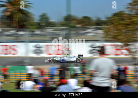 Die neue Generation Turbo aufgeladenen Hybrid-Rennwagen der Formel 1-Rennen zum ersten Mal mit Australien: Atmosphäre wo: Melbourne, Australien als: 16. März 2014 Stockfoto