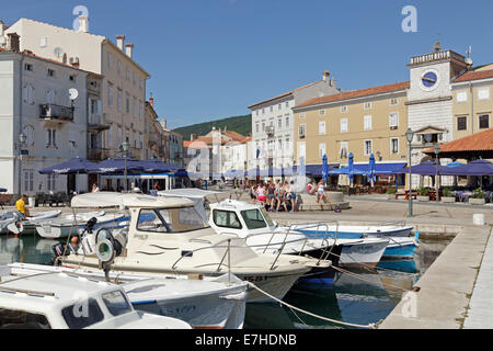 Hafen und Stadt Cres, Insel Cres, Kvarner Bucht, Kroatien Stockfoto