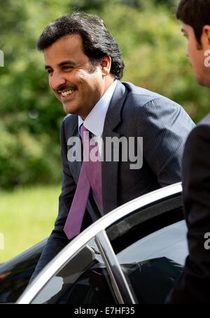 München, Deutschland. 18. Sep, 2014. Der Emir von Katar, Scheich Tamim Bin Hamad al-Thani in München, Deutschland, 18. September 2014. Der Emir setzt seine Reise nach Deutschland. Poto: SVEN HOPPE/Dpa/Alamy Live News Stockfoto