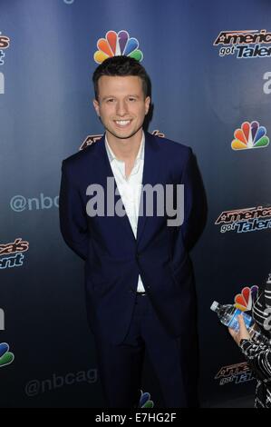 New York, NY, USA. 17. Sep, 2014. Mat Franco im Ankunftsbereich für AMERICA es GOT TALENT Saisonfinale, Radio City Music Hall, New York, NY 17. September 2014. Bildnachweis: Kristin Callahan/Everett Collection/Alamy Live-Nachrichten Stockfoto