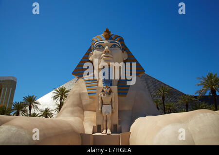 Große Sphinx von Gizeh, Luxor Hotel and Casino, Las Vegas, Nevada, USA Stockfoto