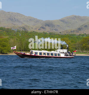 Gondel auf Coniston Water im englischen Lake District. Stockfoto