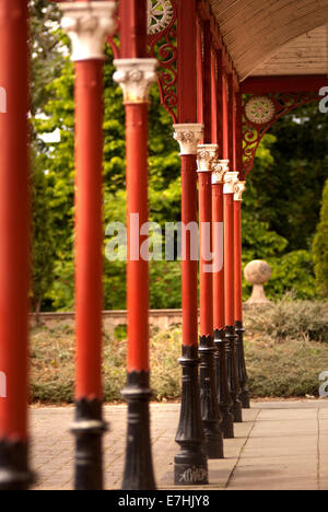 Dekoratives Eisenwerk, Armstrong Park, Newcastle Upon Tyne Stockfoto