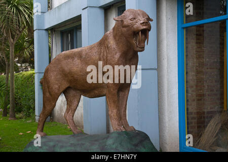 Abbildung Layout Säbelzahntiger in der Nähe von Museum of Nature Stockfoto