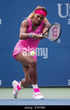 Flushing Meadows, New York, USA. 30. August 2014. Serena Williams (USA) in der 3. Runde Maßnahmen auf die US Open Tennis Championships. © Paul Stockfoto