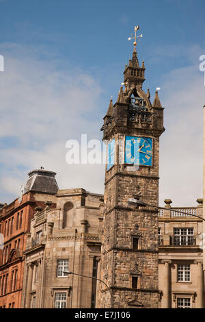 Das Tolbooth Uhrturm Revolution, Merchant City Cross Glasgow, Schottland. Stockfoto