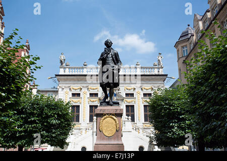 Leipzig, Deutschland. Die Goethe-Statue in der Naschmarkt. Stockfoto