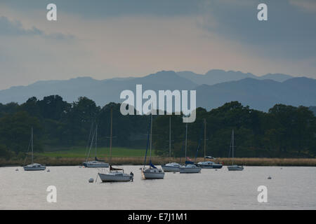 Segelboote am Lake Windermere, Cumbria, UK Stockfoto