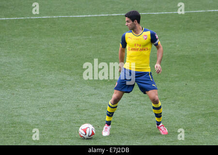 Dieses Bild zeigt die berühmte Arsenal Mittelfeldspieler und Verteidiger Mikel Arteta während der 2014 New York Cup Spiel gegen die New York Red Bulls Stockfoto