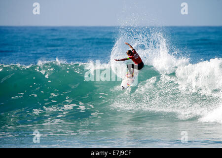 San Clemente, Kalifornien, USA. 18. Sep, 2014. Australische Sally Fitzgibbons Surfen am letzten Tag des Wettbewerbs während der ASP WCT Swatch Frauen Pro Surf Contest, befindet sich am unteren Böcke, San Clemente, CA am 18. September 2014. Bildnachweis: Benjamin Ginsberg/Alamy Live-Nachrichten Stockfoto