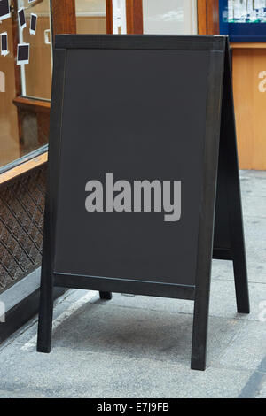 Restaurant Menü leer Board auf der Straße Stockfoto