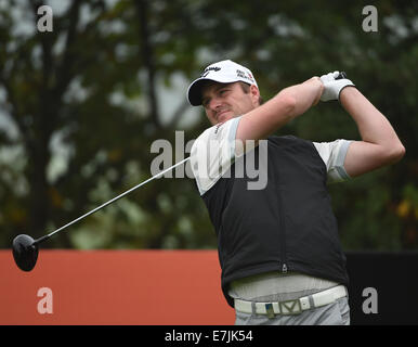 Newport, Wales. 19. Sep, 2014. ISPS Handa Wales Open Golf. Tag2. Marc Warren treibt 16. Credit: Action Plus Sport/Alamy Live News Stockfoto