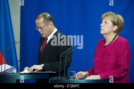 Berlin, Deutschland. 19. Sep, 2014. Bundeskanzlerin Angela Merkel und der philippinische Präsident Benigno Aquino III hält eine Pressekonferenz im Bundeskanzleramt in Berlin, Deutschland, 19. September 2014. Foto: BERND VON JUTRCZENKA/Dpa/Alamy Live-Nachrichten Stockfoto