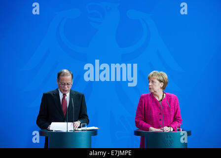 Berlin, Deutschland. 19. Sep, 2014. Bundeskanzlerin Angela Merkel und der philippinische Präsident Benigno Aquino III hält eine Pressekonferenz im Bundeskanzleramt in Berlin, Deutschland, 19. September 2014. Foto: BERND VON JUTRCZENKA/Dpa/Alamy Live-Nachrichten Stockfoto