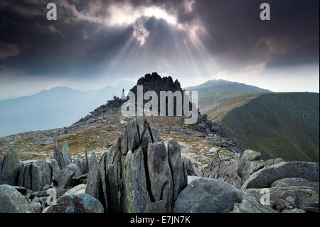 Gebrochenen Felsformationen am Castell y Gwynt (Burg des Windes), Glyder Fach, Snowdonia National Park, North Wales, UK Stockfoto