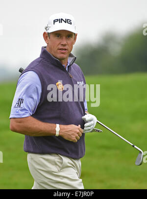 Newport, Wales. 19. Sep, 2014. ISPS Handa Wales Open Golf. Tag2. A entspannt Lee Westwood Credit: Action Plus Sport/Alamy Live News Stockfoto