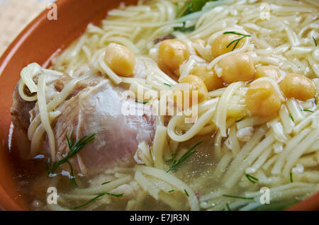 Algerische Rechta Maghreb Küken Huhn Nudelsuppe Stockfoto