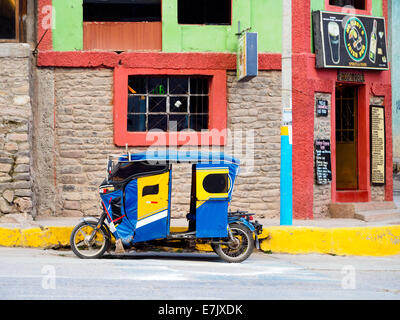 drei Räder-Taxi in Chivay - Peru Stockfoto