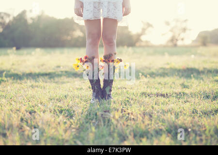 Kreativen Blumenstrauß in Stiefel Stockfoto