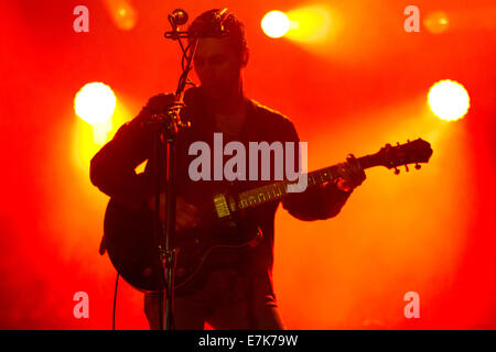 Adriano Viterbini der Bud Spencer Blues Explosion führt live auf der Bühne des "Star 2014 Free Festival", bei Moncalieri, Turin. © Andrea Kätzchen/Pacific Press/Alamy Live-Nachrichten Stockfoto