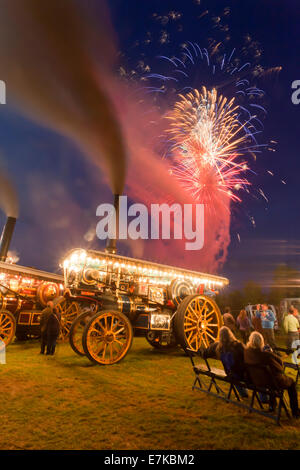 Pickering Dampfmaschine Rallye in North Yorkshire und Feuerwerk Anzeige im Jahr 2012 Stockfoto