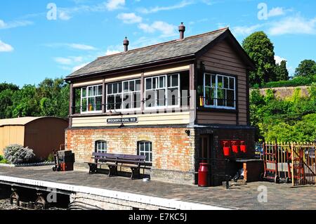 Blick auf das Stellwerk am Bahnhof, Severn Valley Railway, Westeuropa Bridgnorth, Shoprshire, England, UK. Stockfoto