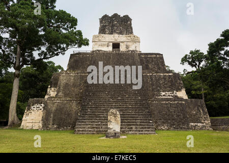 Tempel II, große Plaza, Tikal Nationalpark El Petén, Guatemala Stockfoto