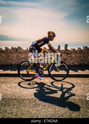 Tour durch Großbritannien Cycle Race 2014 Fahrer aus dem Team MTN Qhubeka. Stockfoto