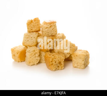 Croutons, isoliert auf weiss Stockfoto