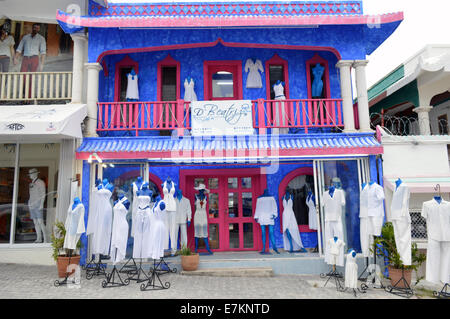 Blau-Shop auf Playa Del Carmen Beach Stockfoto