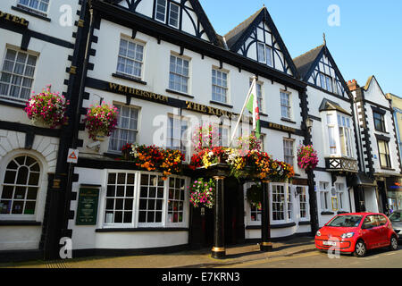 17. Jahrhundert The Kings Head Hotel, Agincourt Square, Monmouth, Monmouthshire, Wales, Vereinigtes Königreich Stockfoto