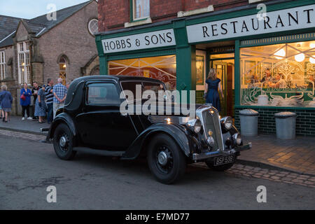 Black Country Museum 40er Jahre Nacht Stockfoto