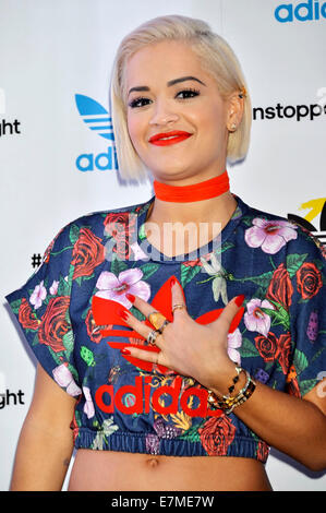 Tokio, Japan. 19. Sep, 2014. Sängerin Rita Ora besucht die Veranstaltung "Adidas Originals by Rita Ora" am 19. September 2014 in Tokio, Japan. / Picture Alliance © Dpa/Alamy Live-Nachrichten Stockfoto