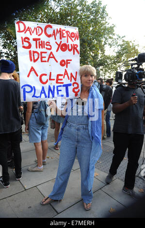 London, UK, UK. 21. Sep, 2014. Emma Thompson besucht Fototermin für die "Volkspartei Klima Marsch", unterstützt durch die Klima-Koalition in die Führung bis zu dem UN-Klimagipfel in New York am 23. September bei 2 Tempel. Bildnachweis: Ferdaus Shamim/ZUMA Draht/Alamy Live-Nachrichten Stockfoto