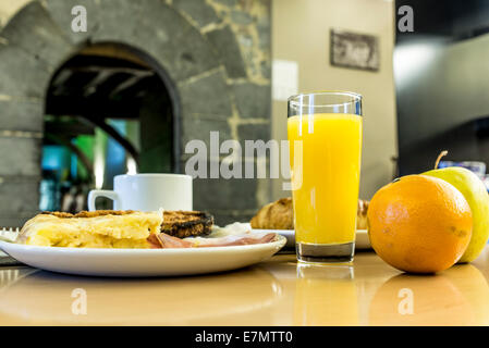 Frühstück am Morgen Stockfoto