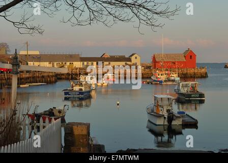 Herbst im Hafen von Rockport, Massachusetts Stockfoto