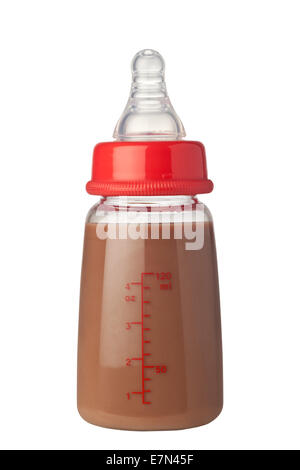 Flasche Schokolade aromatisierte Milch isoliert auf weißem Hintergrund Stockfoto