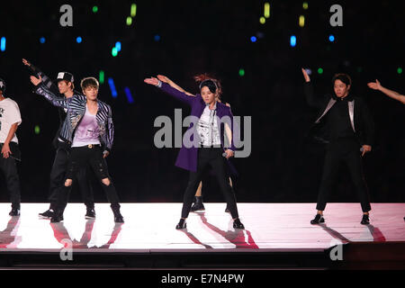 JYJ, 19. September 2014: Eröffnungsfeier am Incheon Asiad Hauptstadion während der 2014 Incheon asiatische Spiele in Incheon, Südkorea. © YUTAKA/AFLO SPORT/Alamy Live-Nachrichten Stockfoto